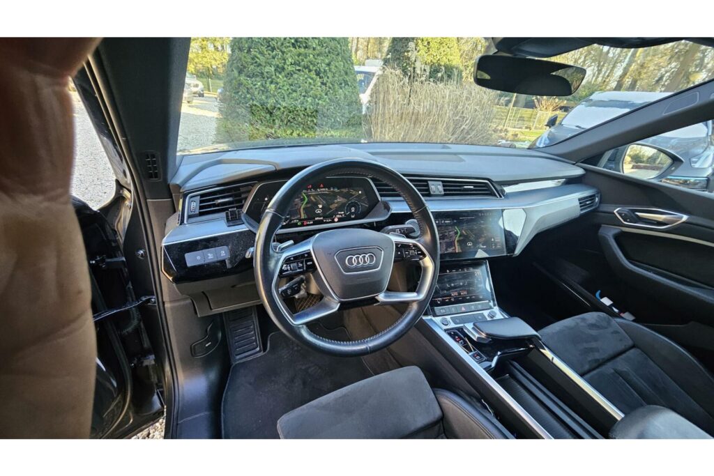 Audi e-tron